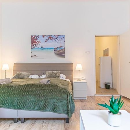 Budget-Friendly 2Br Apt With Great Location Leilighet Wien Eksteriør bilde
