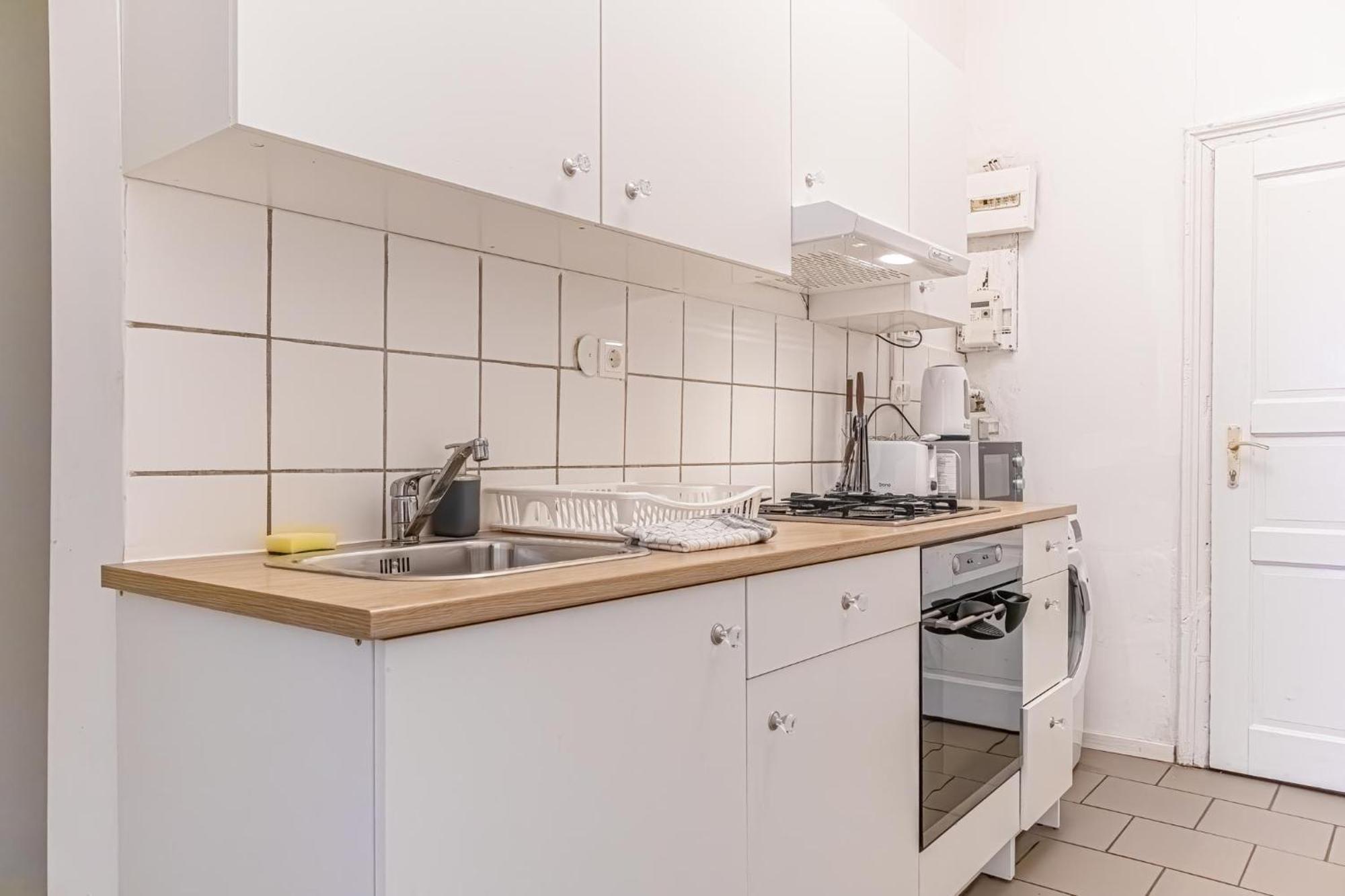 Budget-Friendly 2Br Apt With Great Location Leilighet Wien Eksteriør bilde