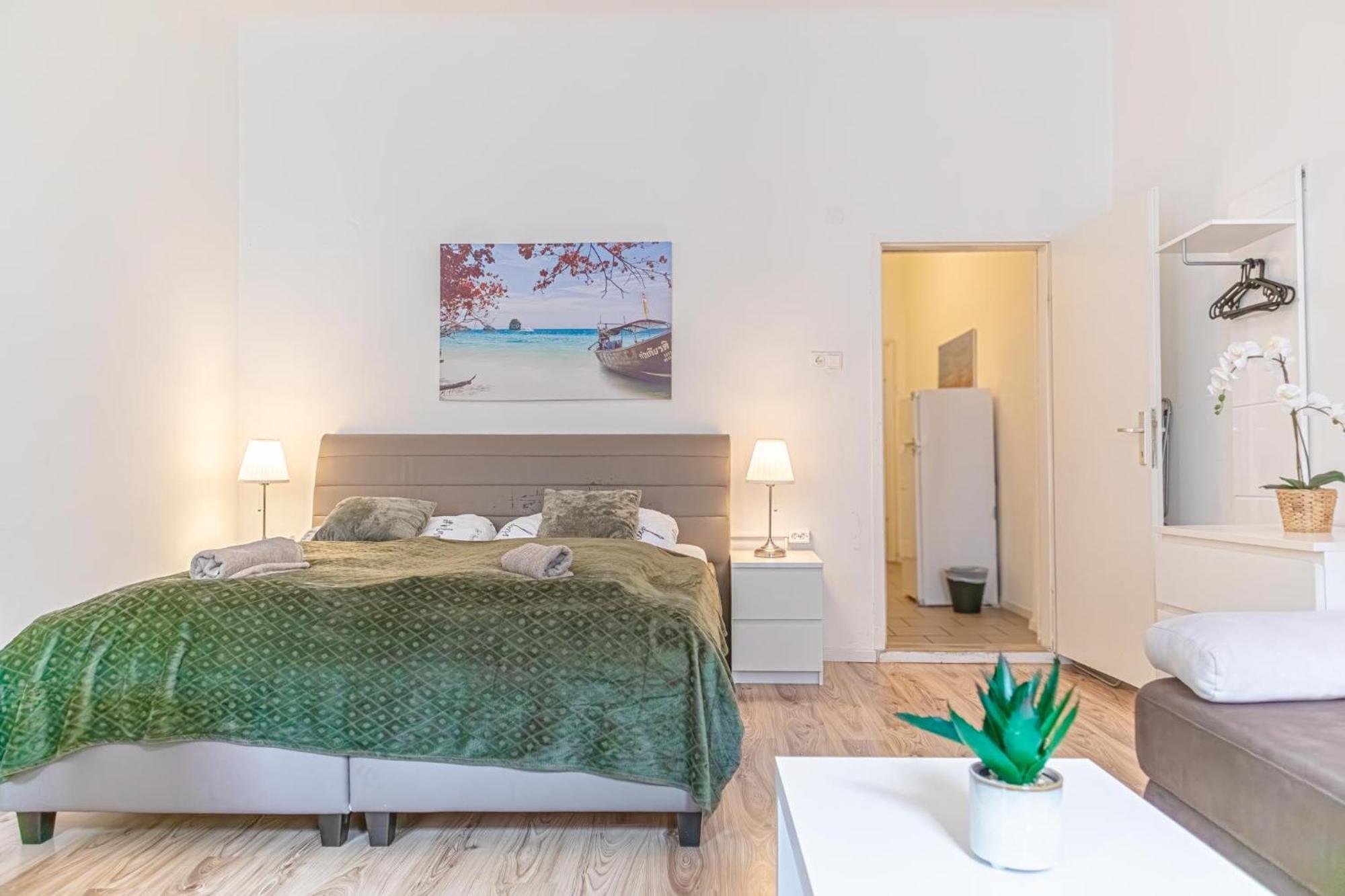 Budget-Friendly 2Br Apt With Great Location Leilighet Wien Eksteriør bilde